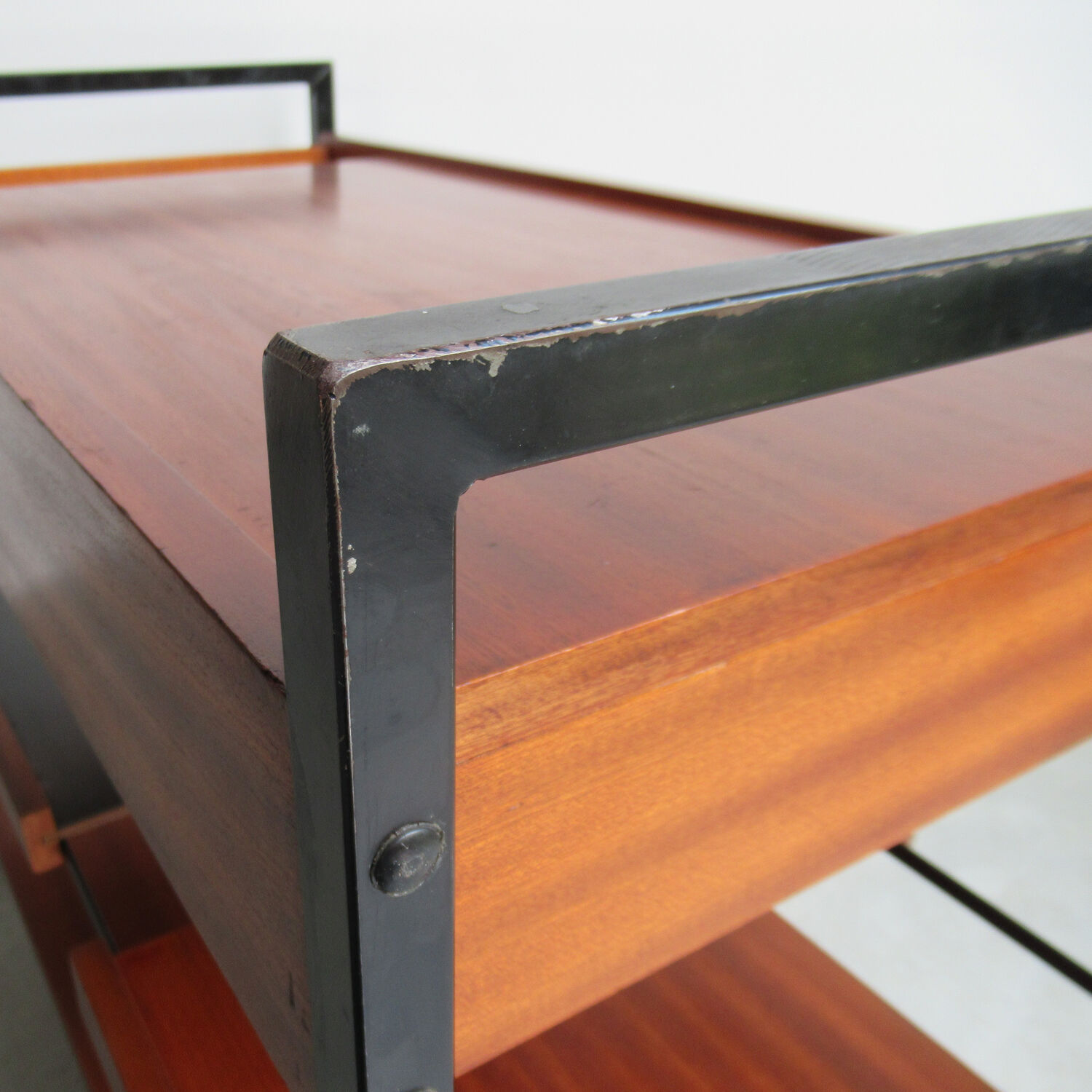 Service model 'paris' Pierre Guariche for Meurop