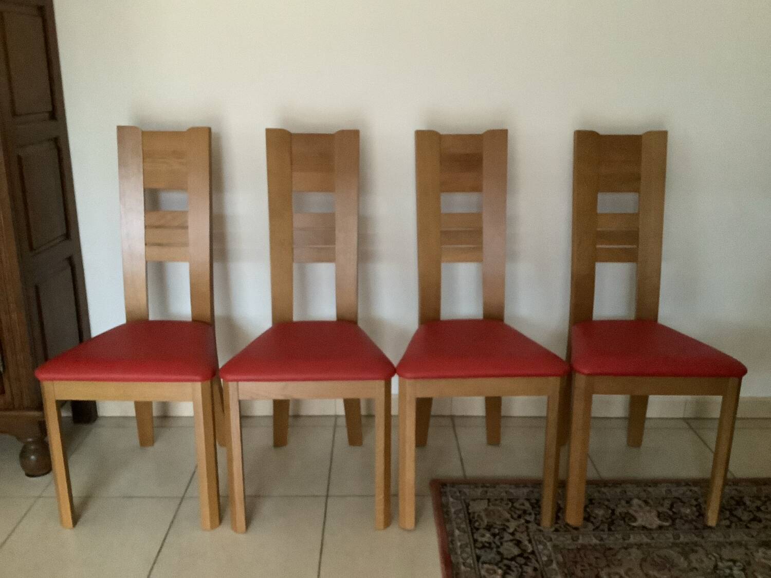 Table en bois ovale 6/8 personnes et 4 chaises art déco