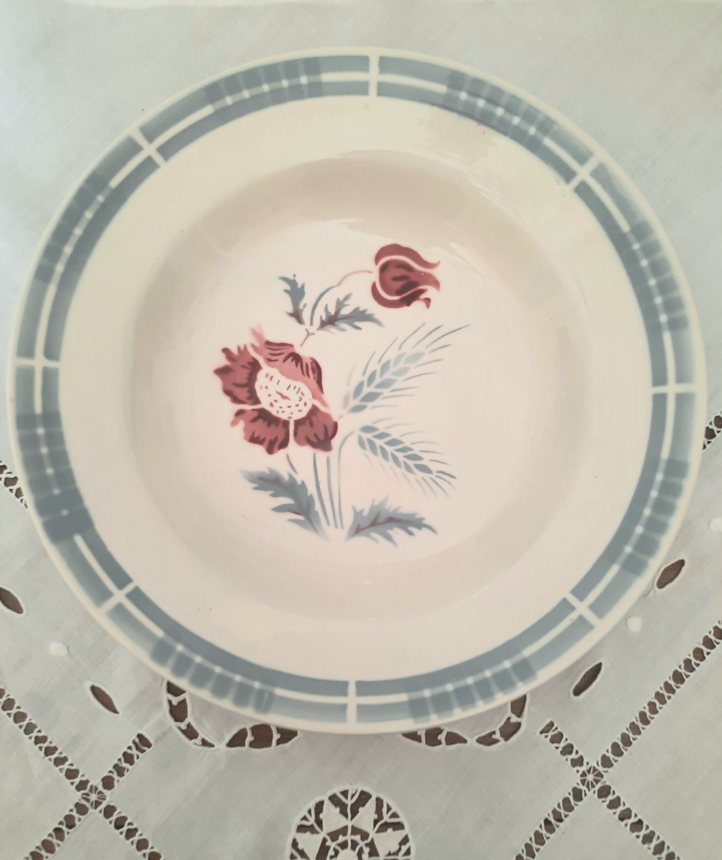 Mismatched old hollow plates