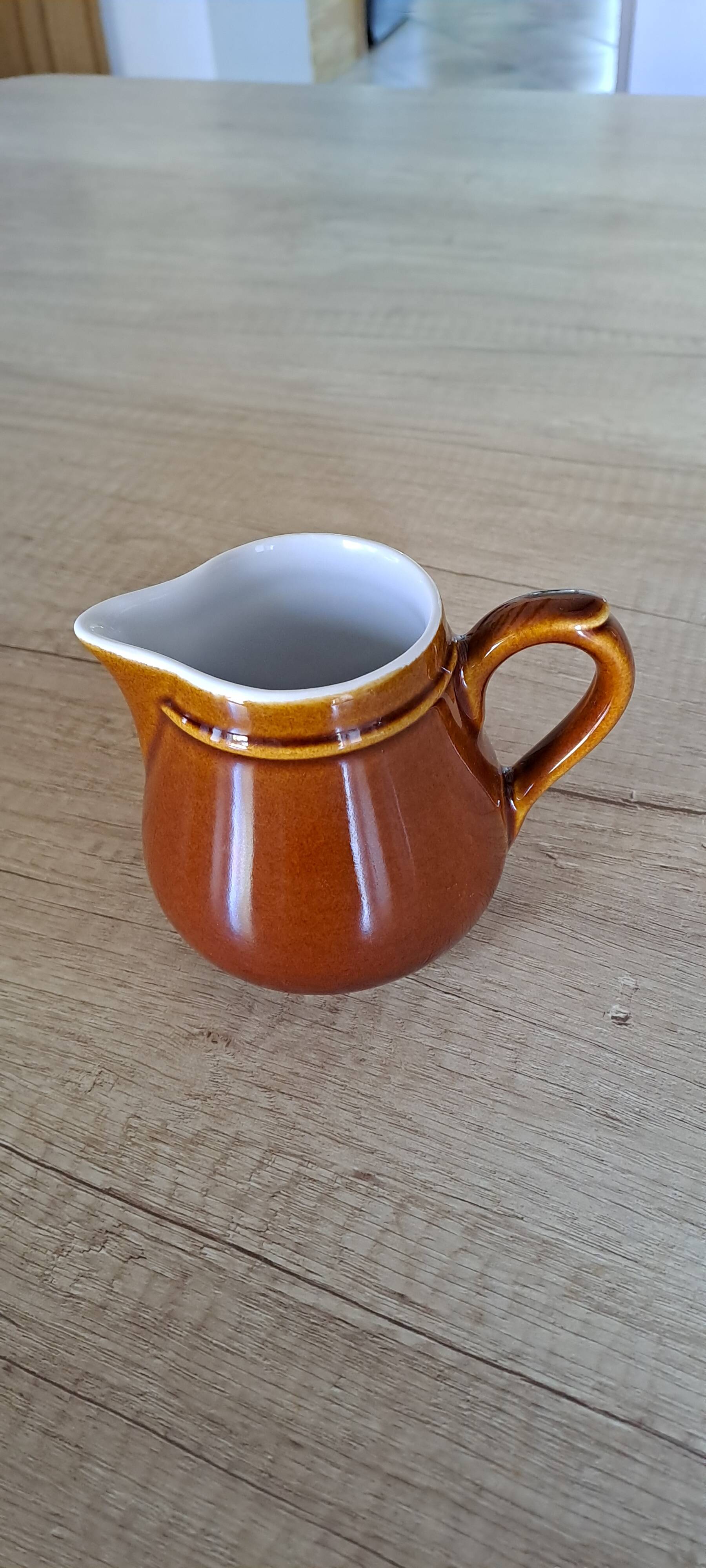 Set of 3 milk/cream/coffee pitchers model 503