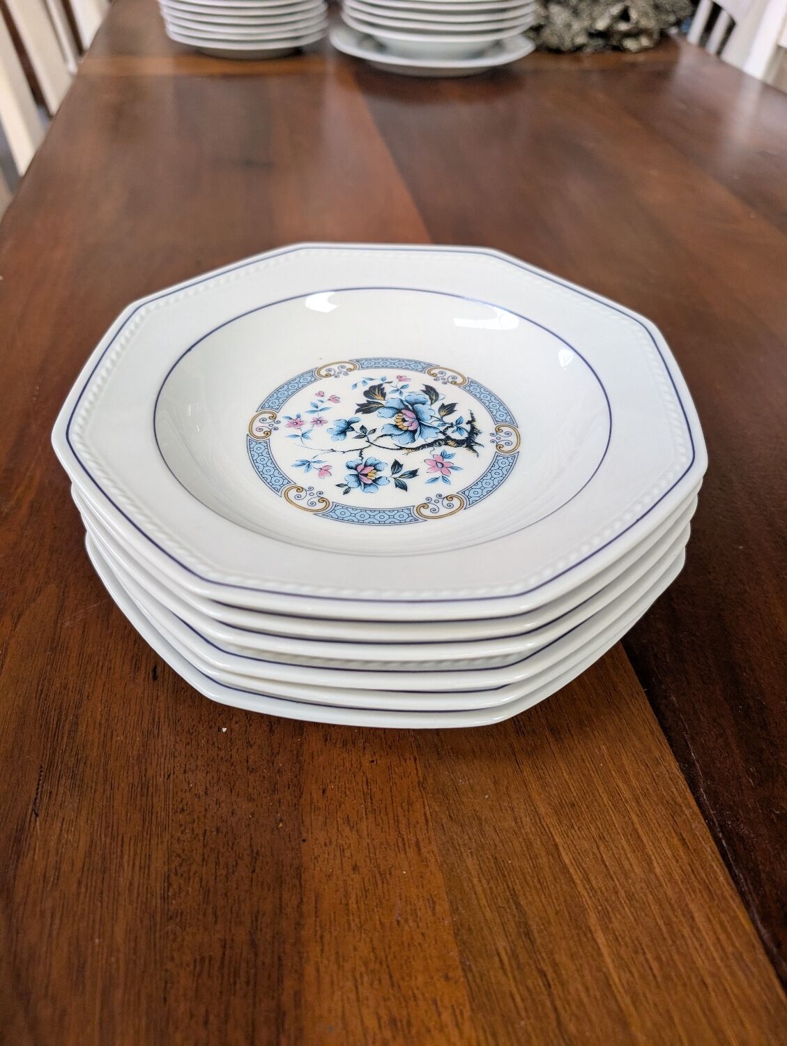 Set of 6 porcelain soup plates – Made in France