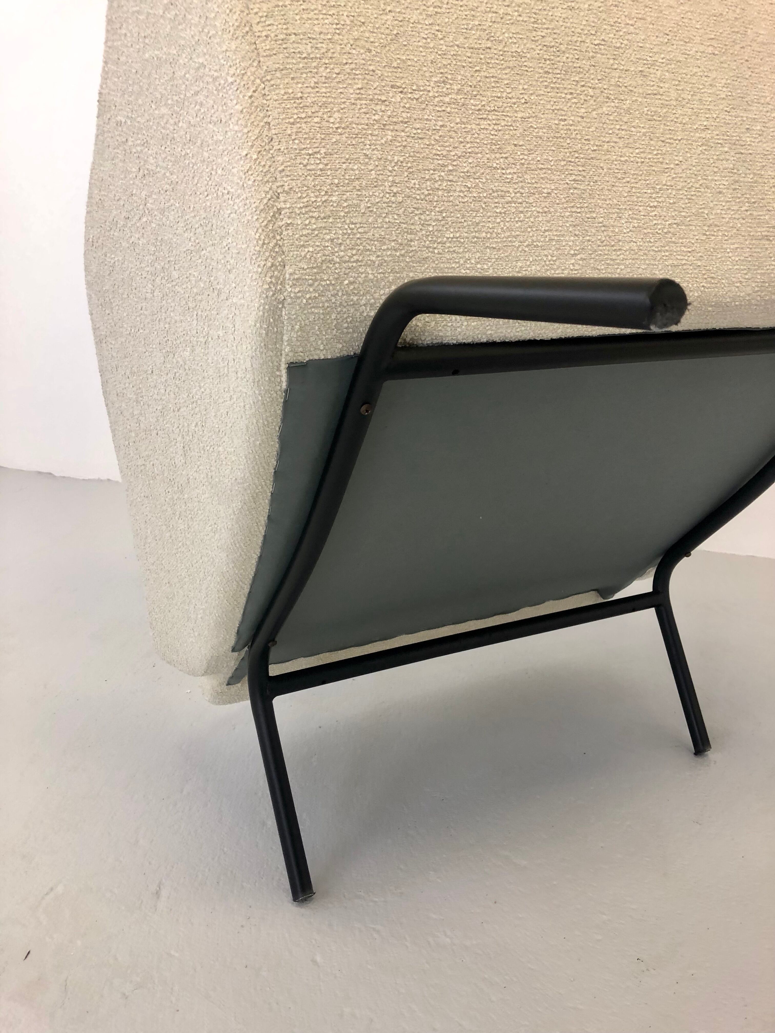 An armchair by Gérard Guermonprez