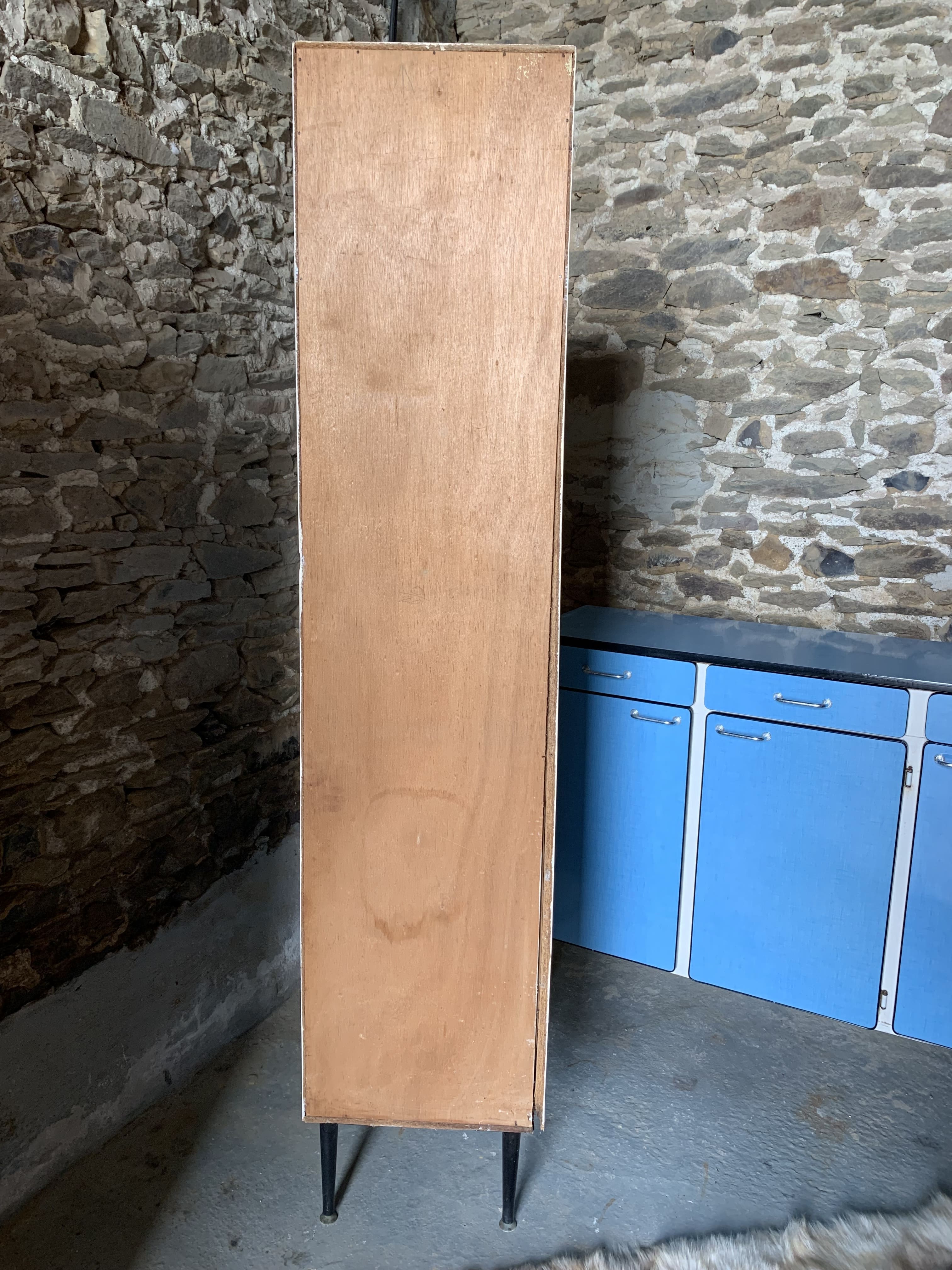 2-door wardrobe