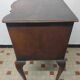 Commode galbée ancienne