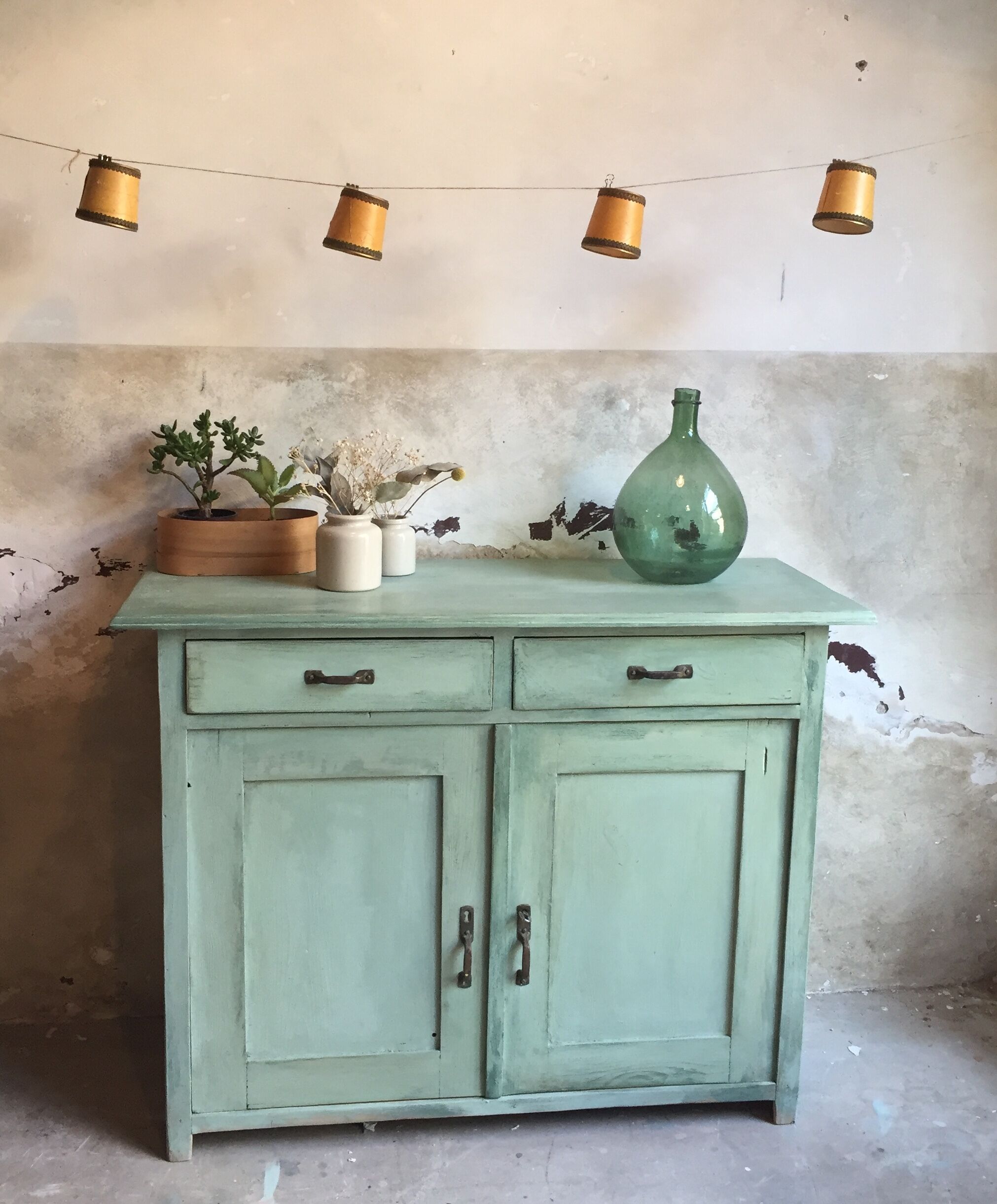 Buffet former green patina