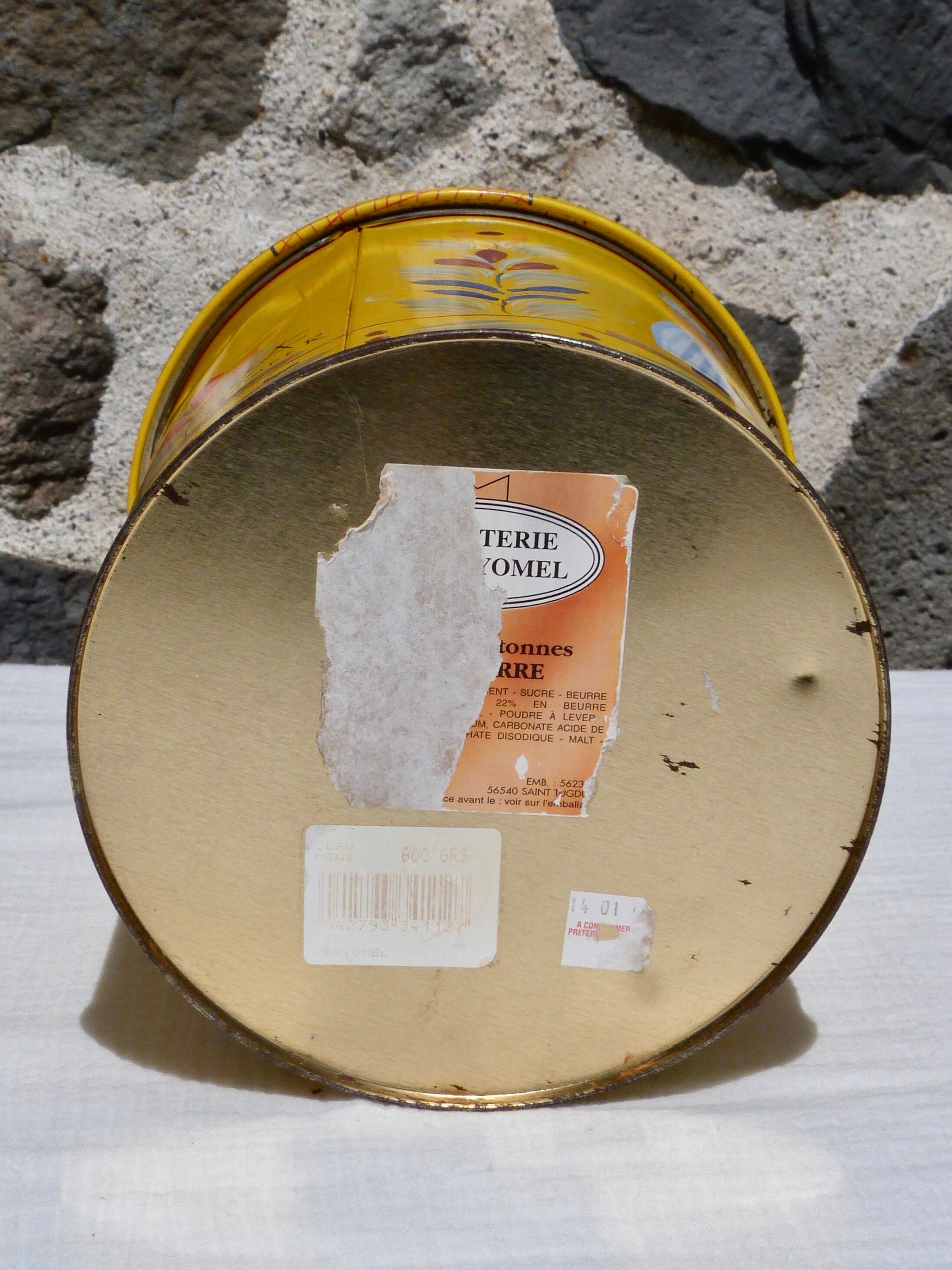 Breton metal box Quimper