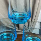 Six verres en verre bleu turquoise