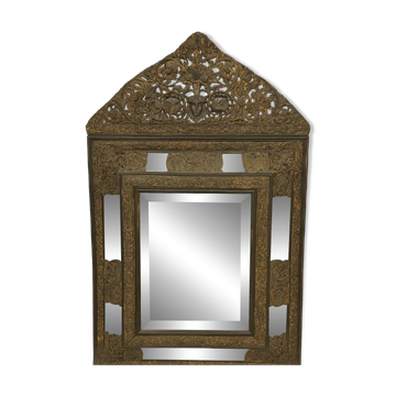 Antique mirror in repoussé and patinated copper from the Napoléon III era.