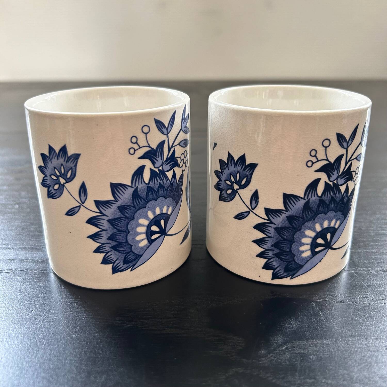 Pair of blue floral decor mugs