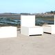 set de 3 fauteuils brutalistes, boit peint, années 60