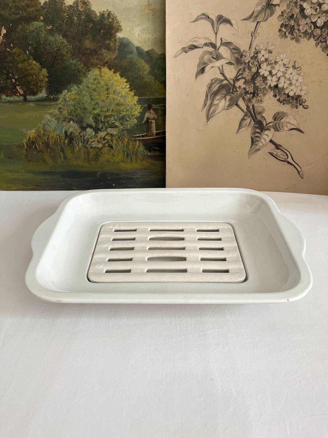 19th century Lunéville opaque ironstone earthenware asparagus dish