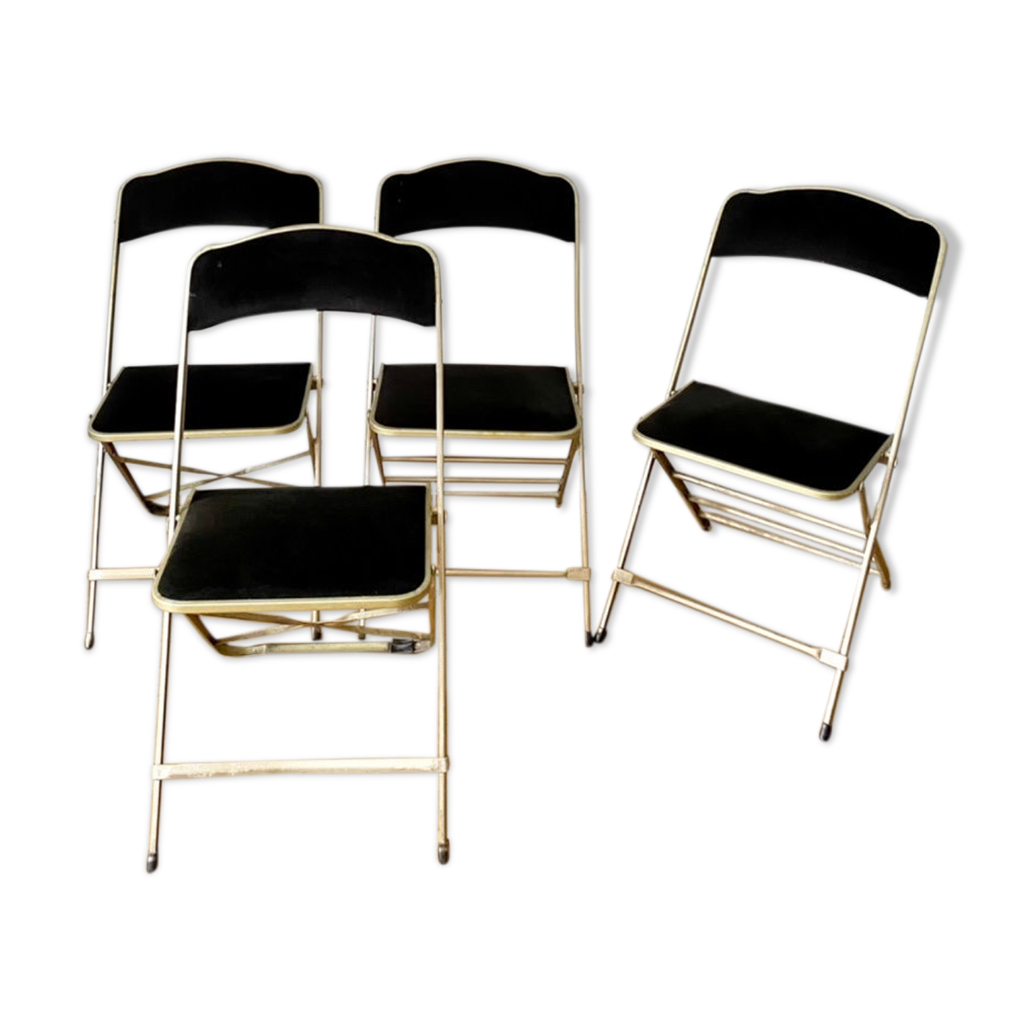 Series of 4 foldable velvet chairs