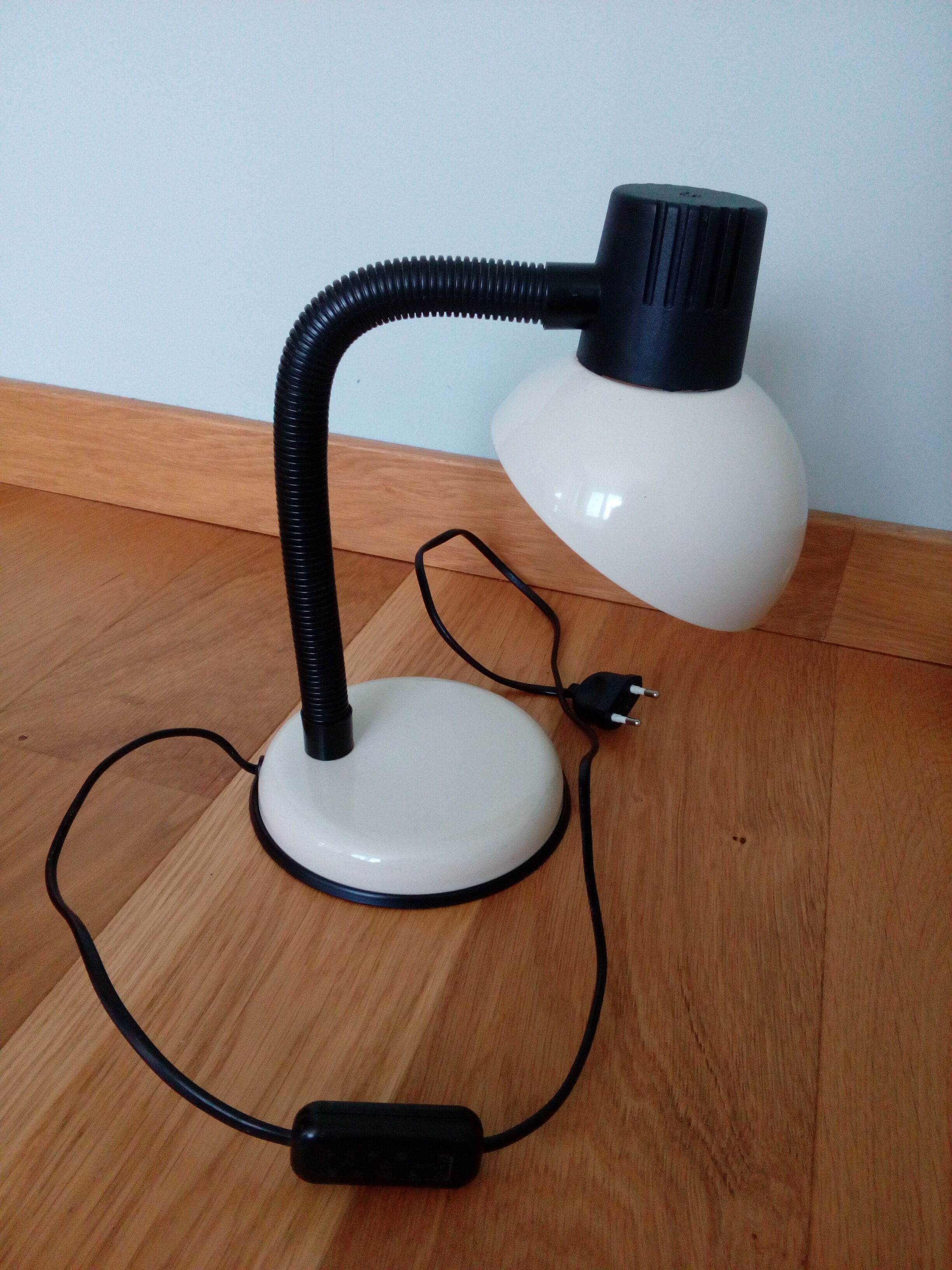 Italian flexible desk lamp Brama model canegrate