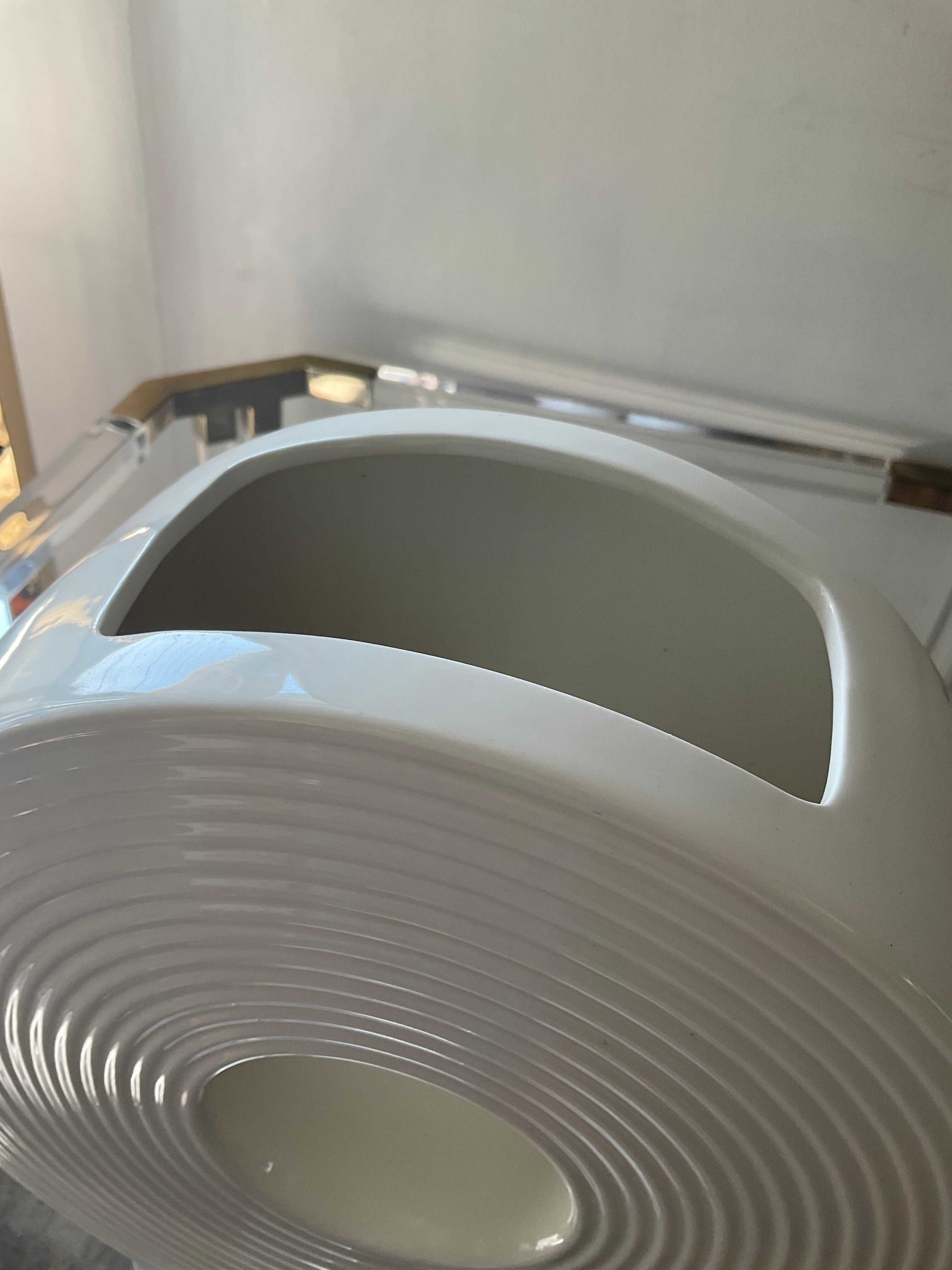 Vintage circular vase in glazed ceramic