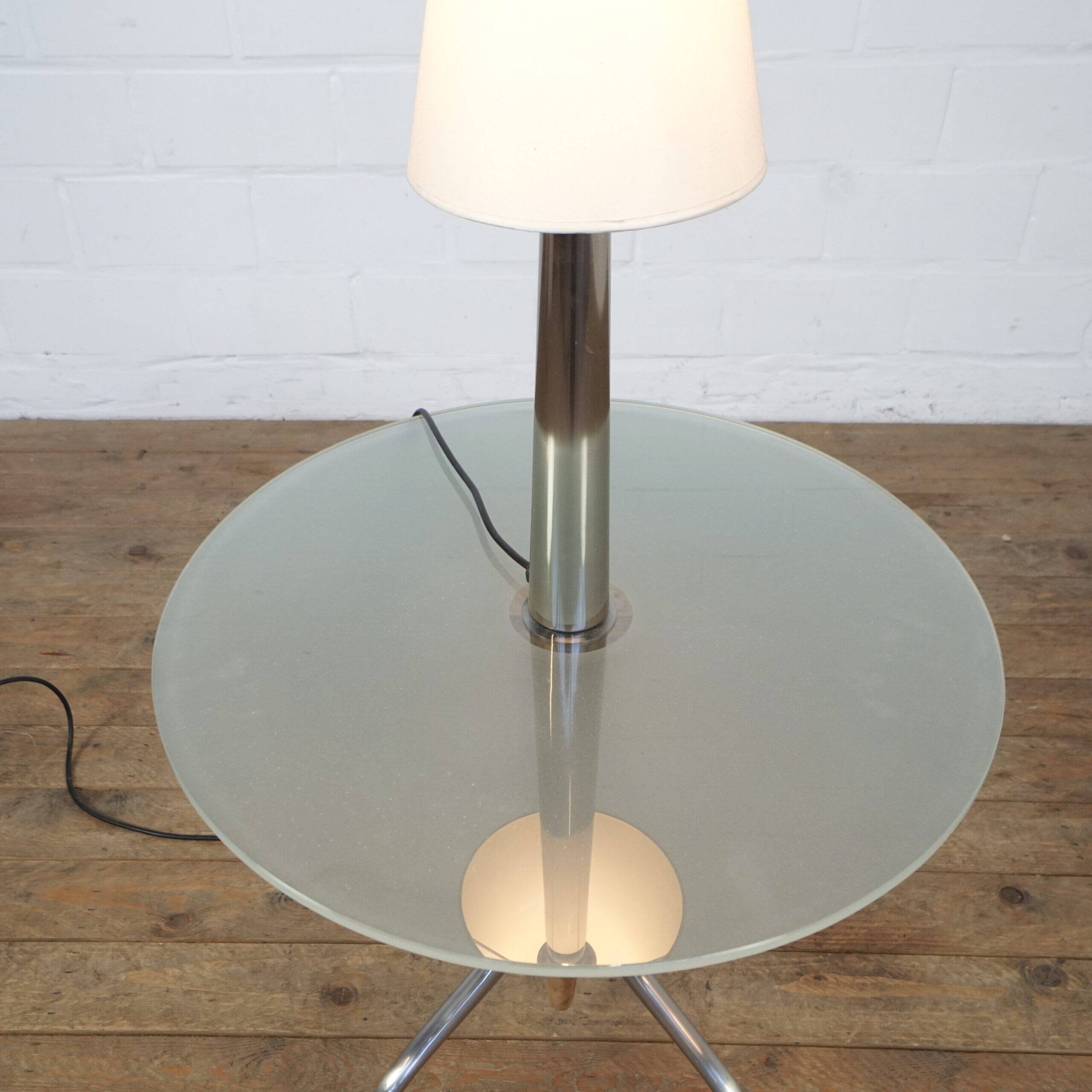 Postmodern side table with lamp