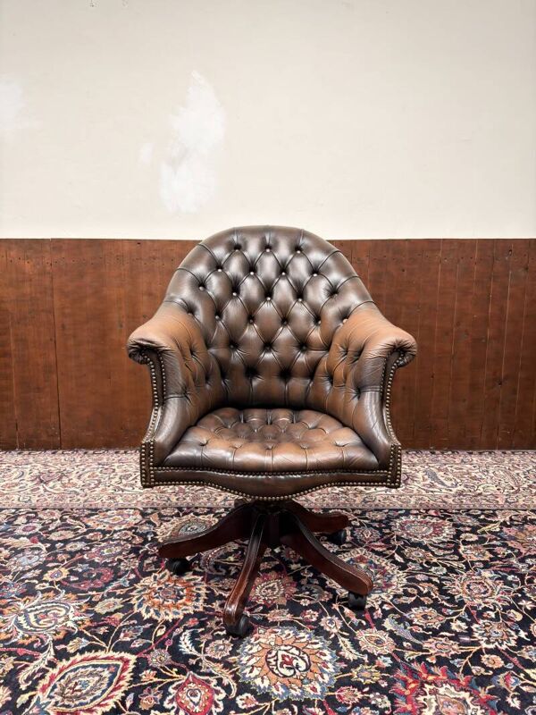 Chaise de bureau Chesterfield anglaise classique marron