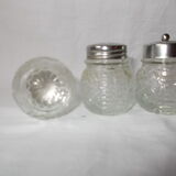 Salt salt shaker
