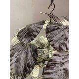 Contemporary brunito end white leaves sphere suspension pendant