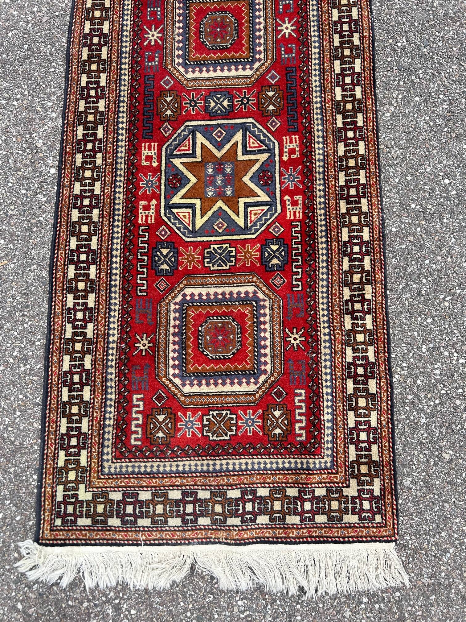 grand tapis de couloir persan