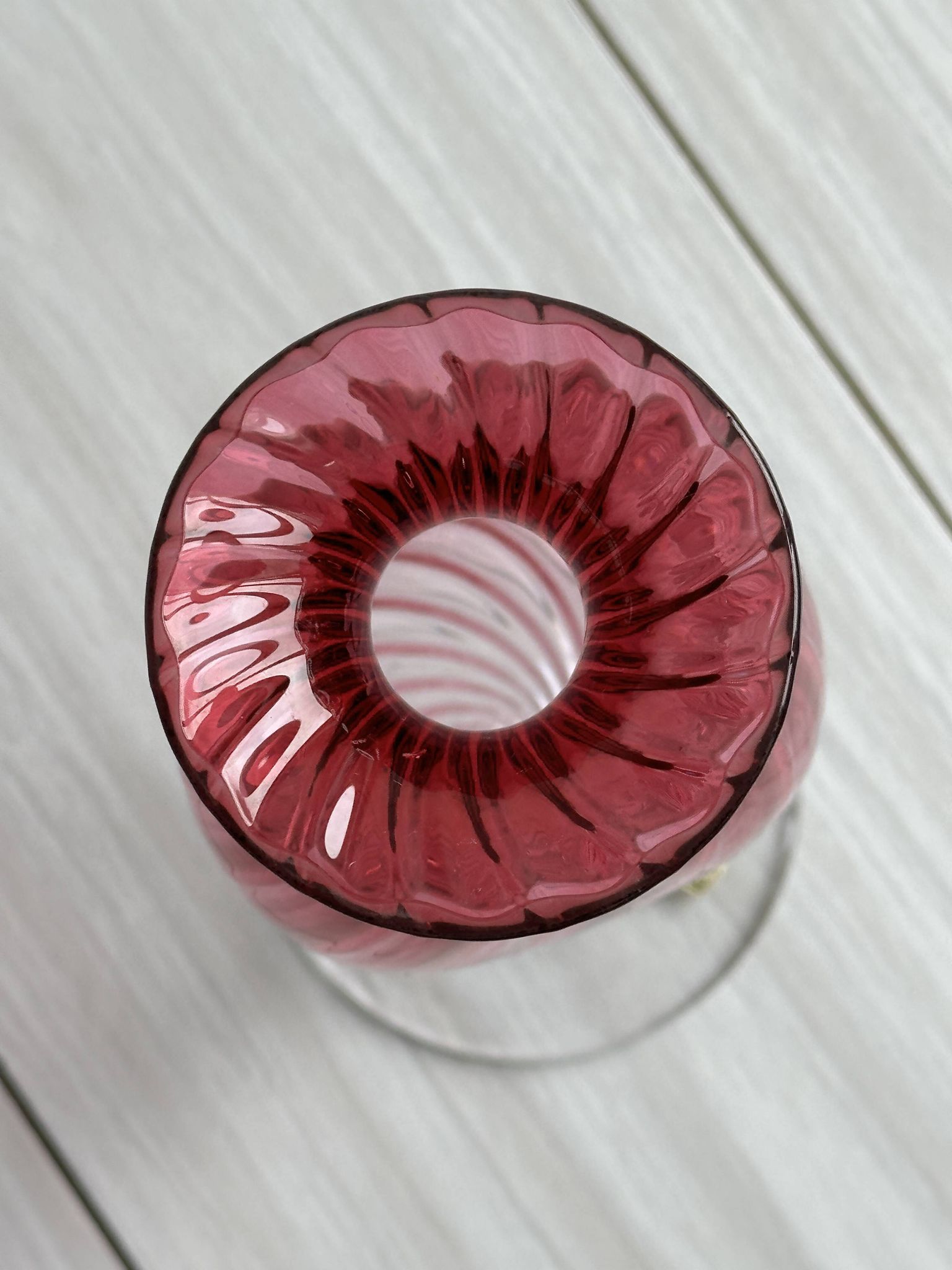 Crystal vase, Pink vase from Cristallerie du Val Saint Lambert.