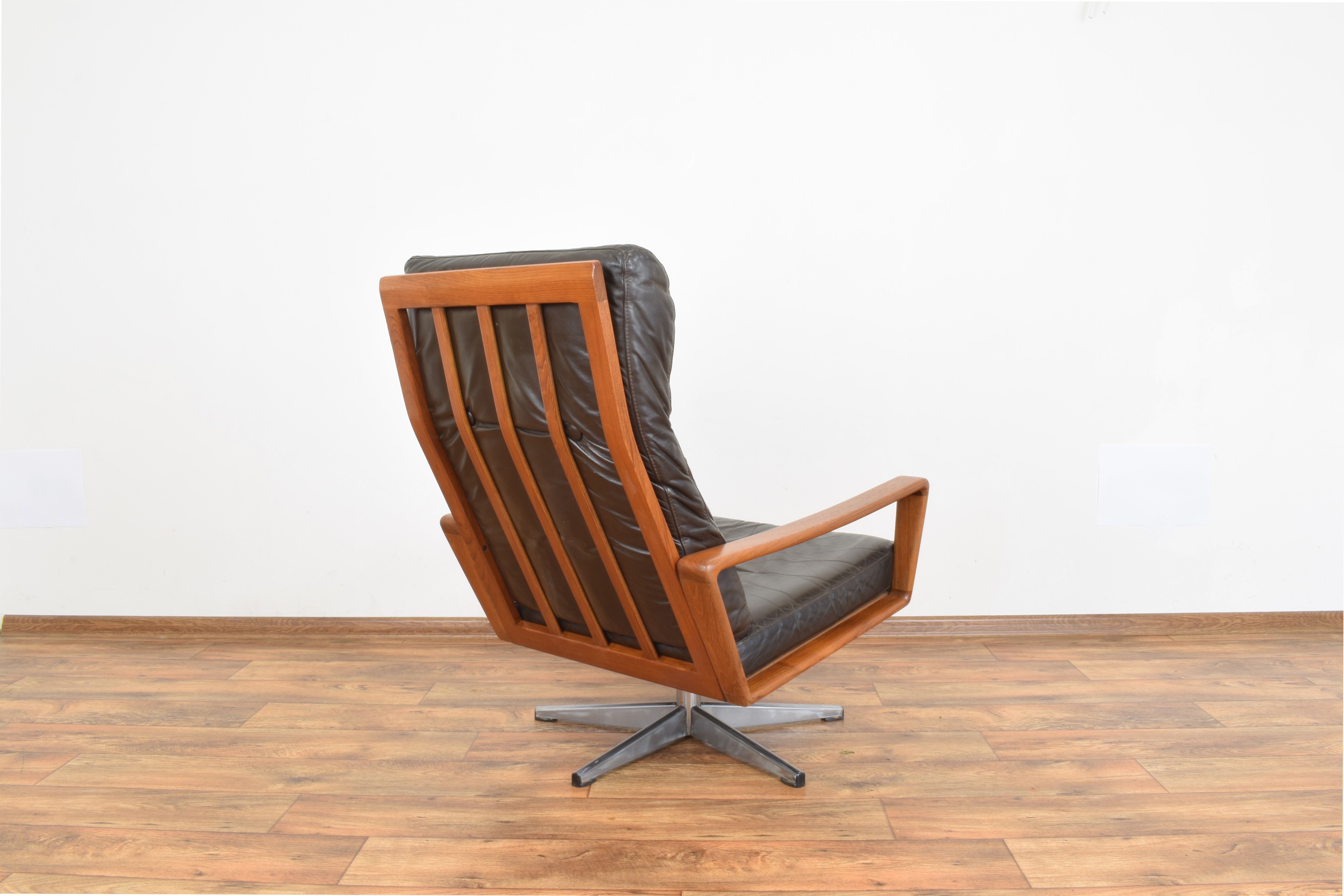 Swivel lounge chair by Arne Wahl Iversen for Komfort, 1960s