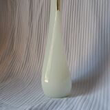 Vase opaline