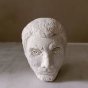 Tête d'homme en plâtre