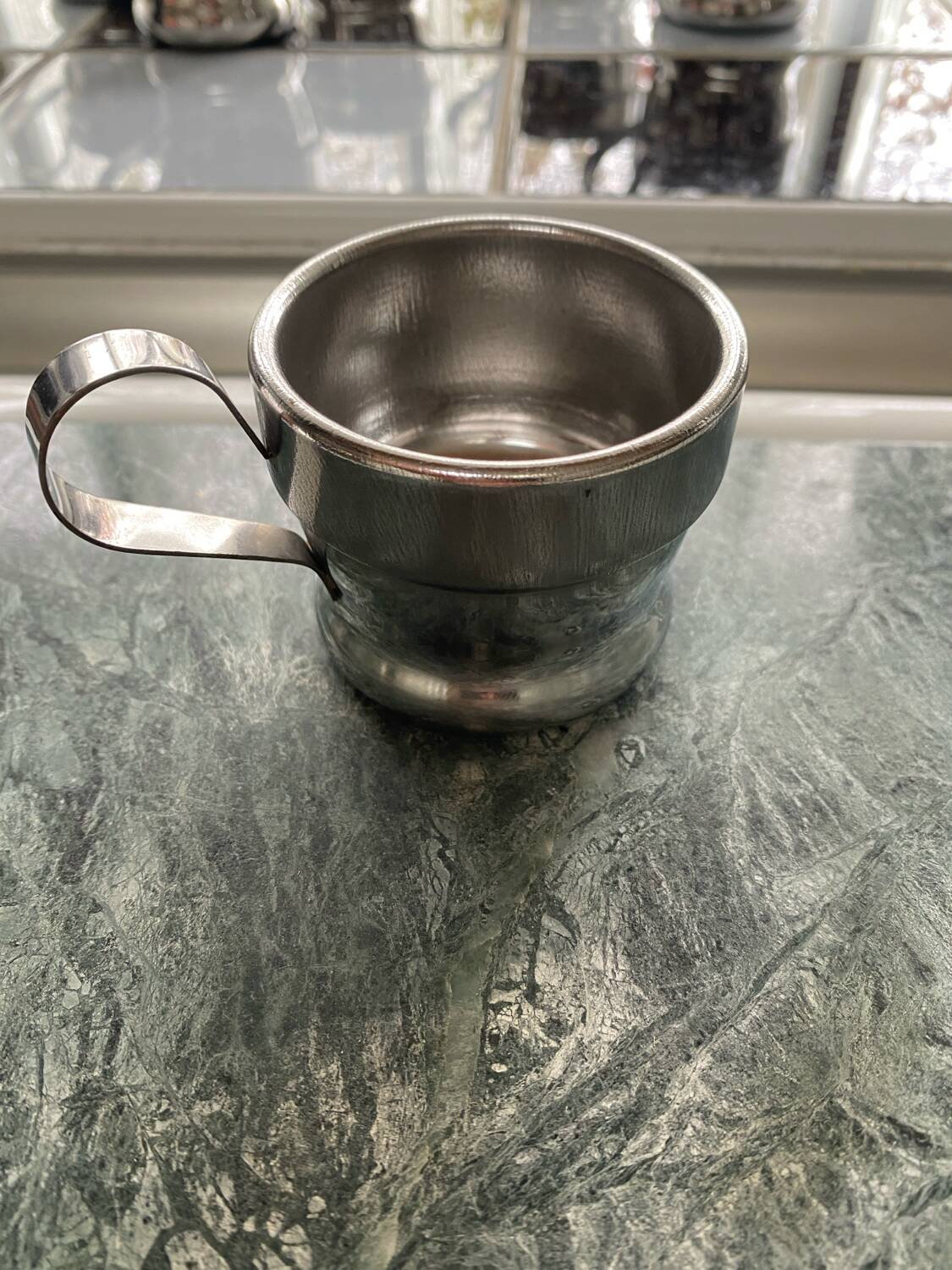 6 vintage coffee cups