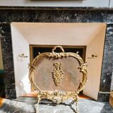 Fire screen, 19th century spark screen in gilded bronze