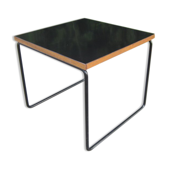 Table volante de Pierre Guariche pour Steiner