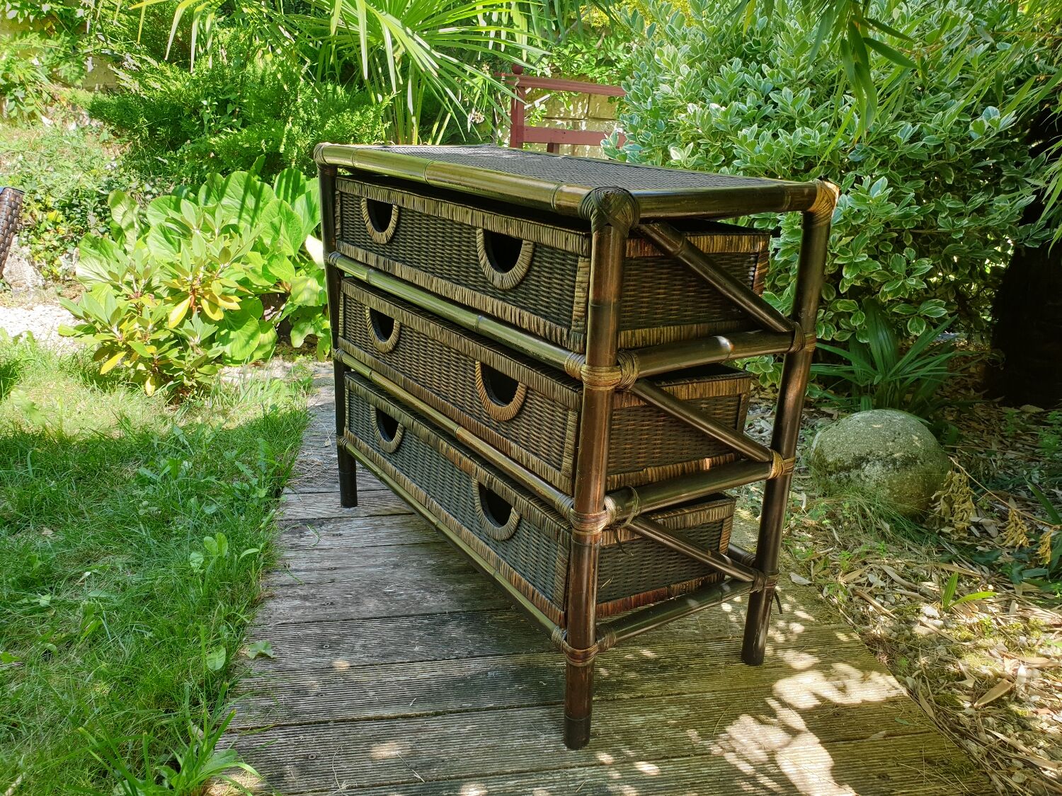 Commode en bambou et rotin