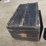 old large wooden trunk / vintage