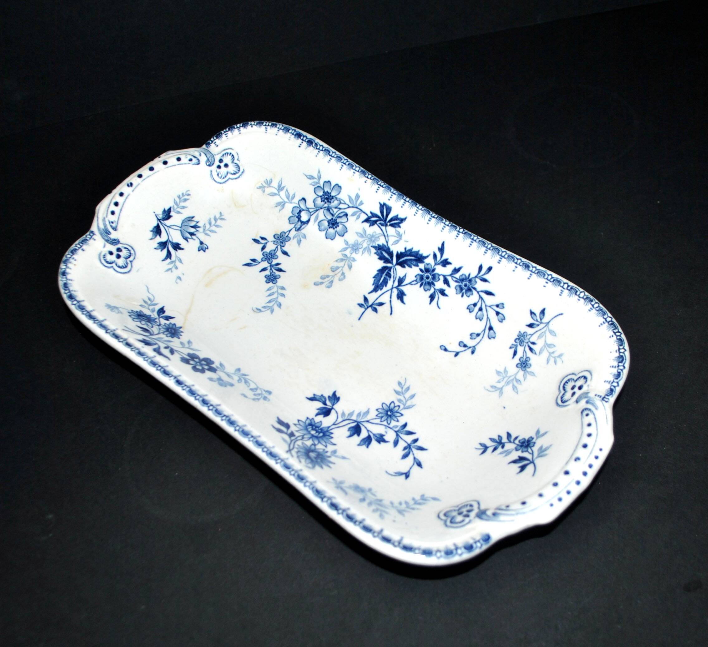 Antique Dugazon 1900 earthenware dish from BOCH Frères KERAMIS in Belgium