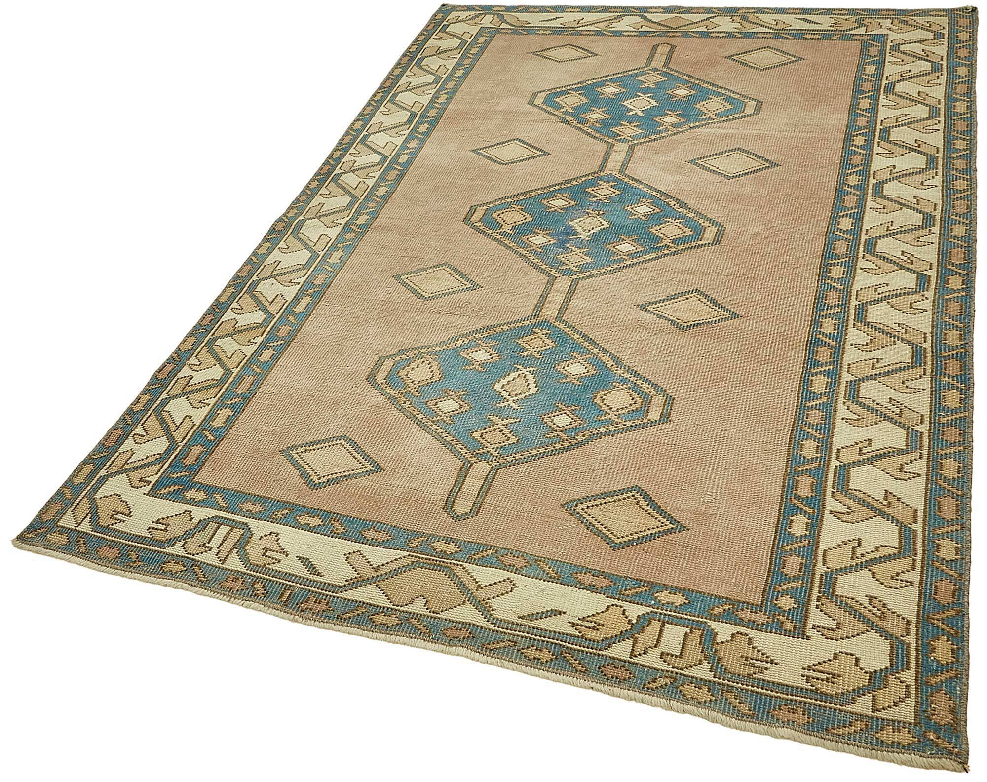 Turkish Vintage Anatolian Rug 145 cm x 220 cm