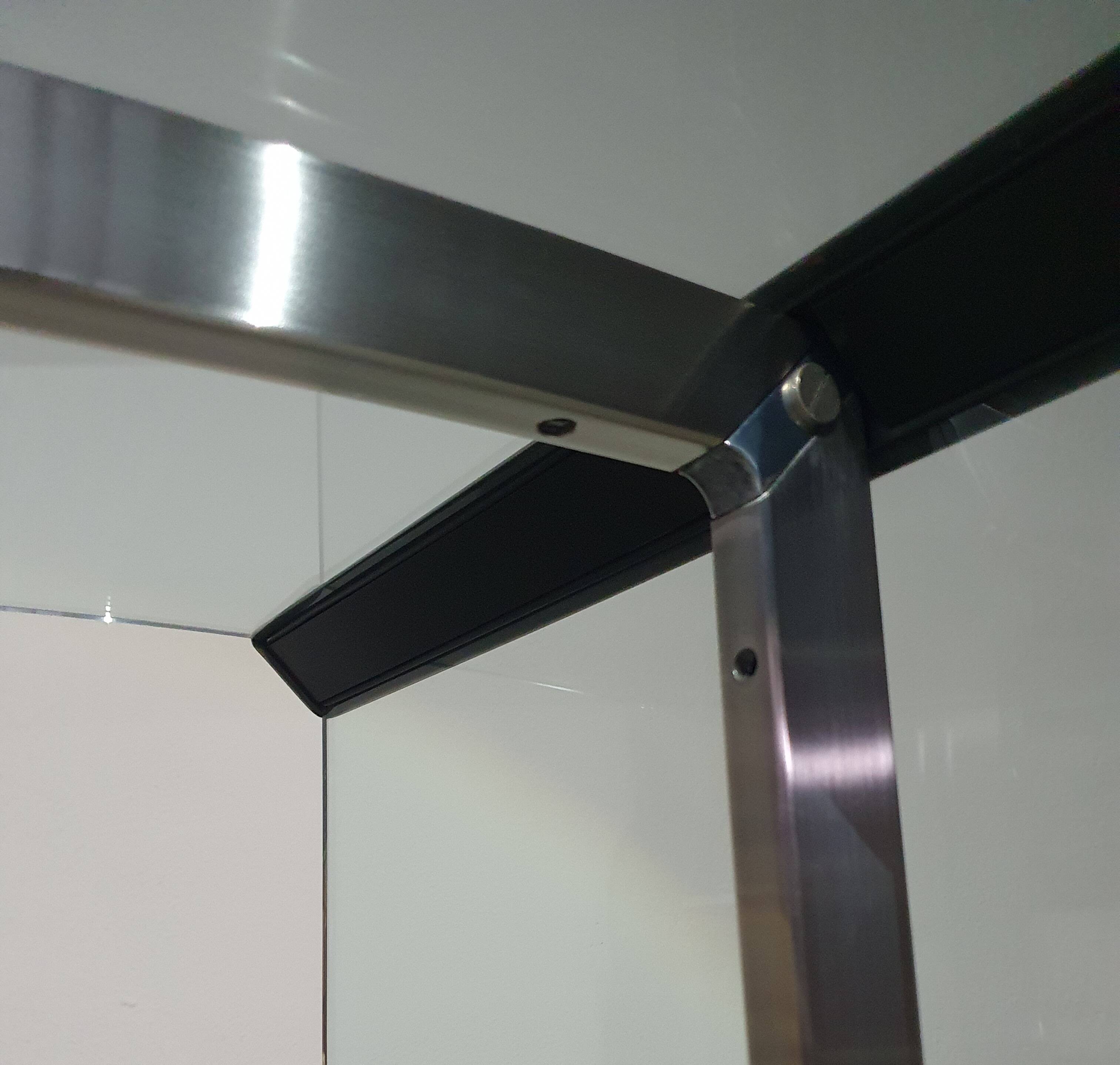 President Desk Galotti & Radice 1970s marked  President desk 172 x 80 x h 74 cm  Without damage or c