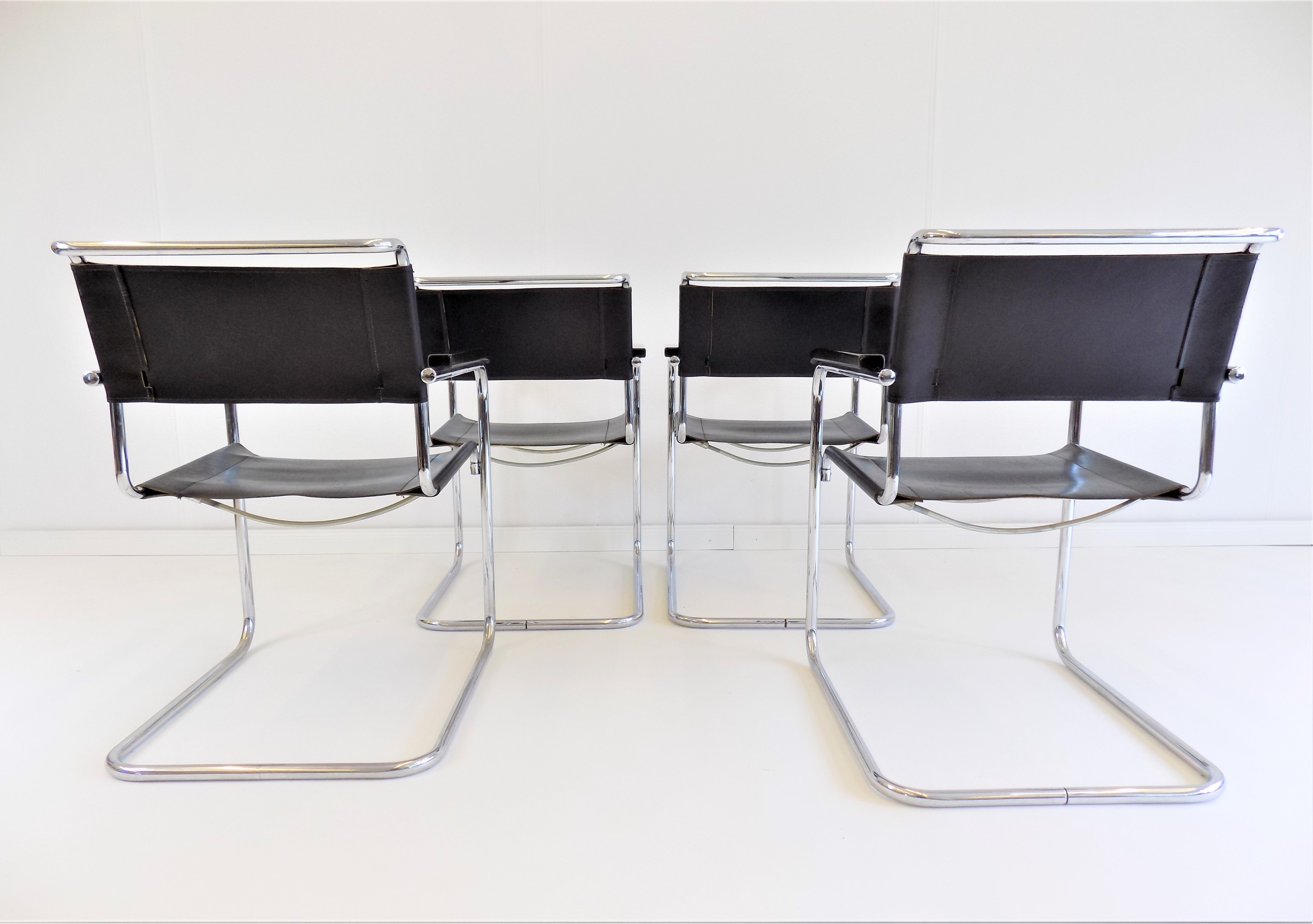 Set de 4 fauteuils Thonet S34 cuir cantilever par Mart Stam