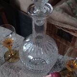 Ensemble ancien de six verres à liqueur et carafe