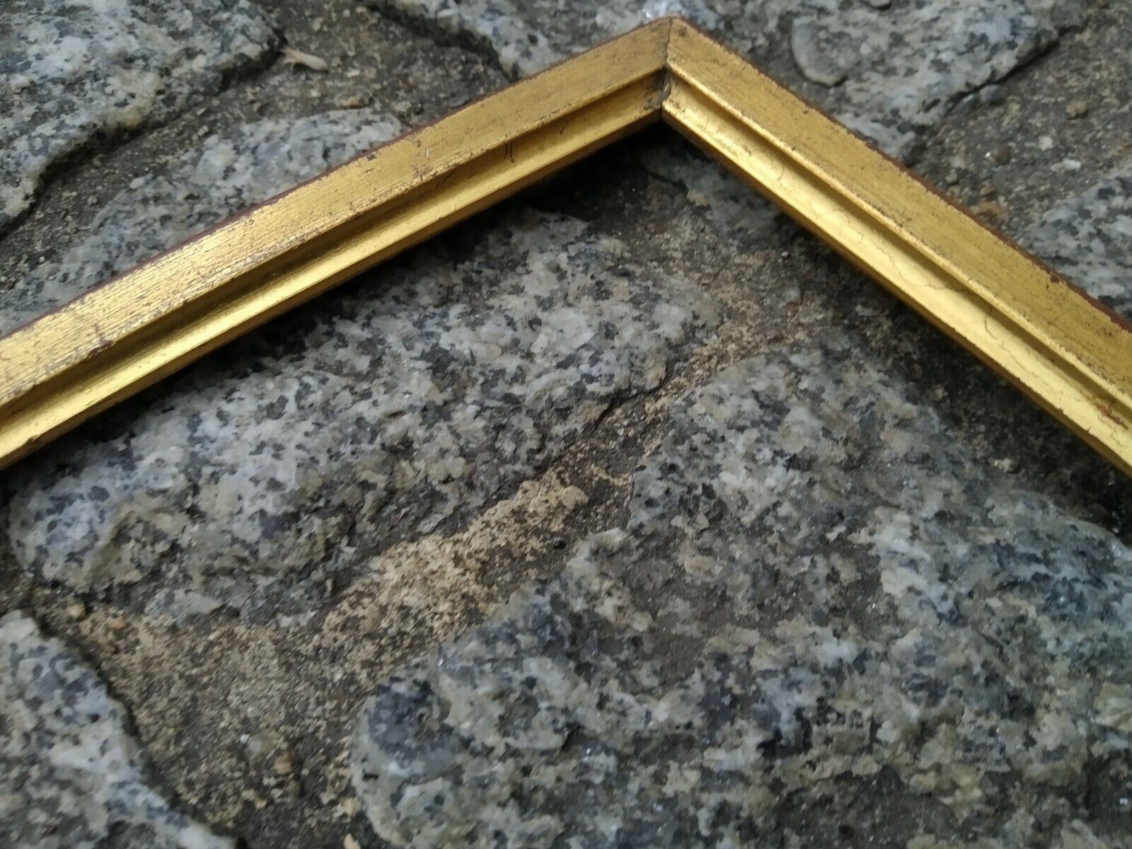 Frame Louis XVI golden leafing 21 x 15cm