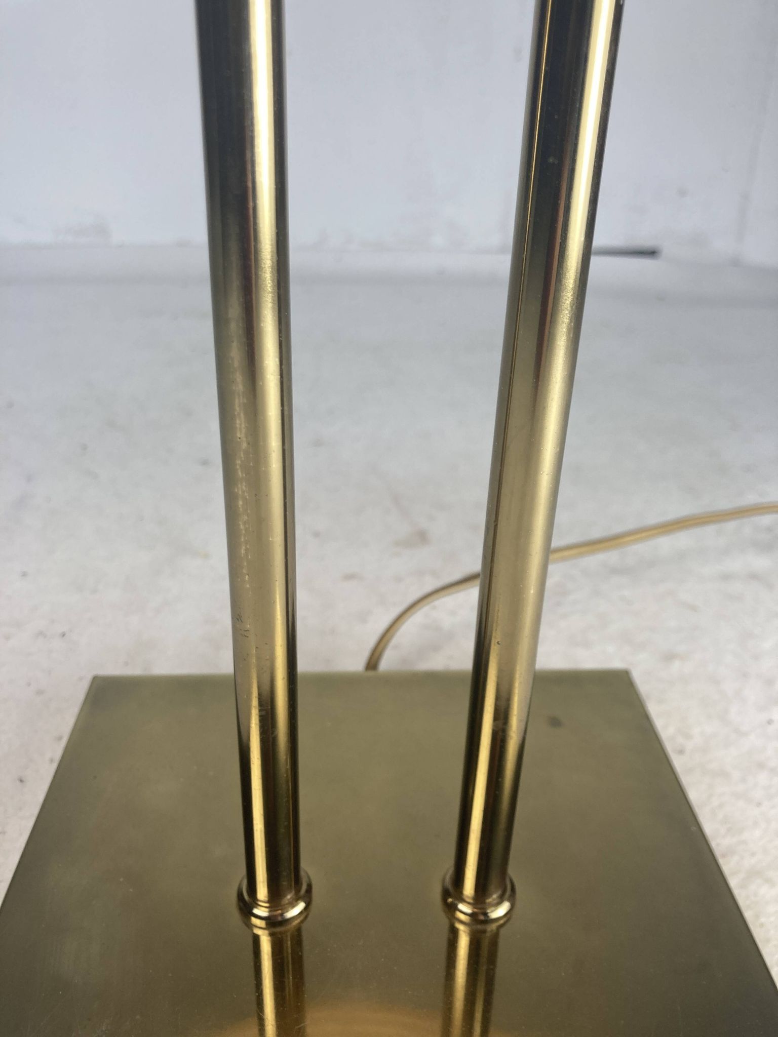 Lampe de table en laiton et rotin en roseau, Italie 1970