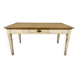 Farm table