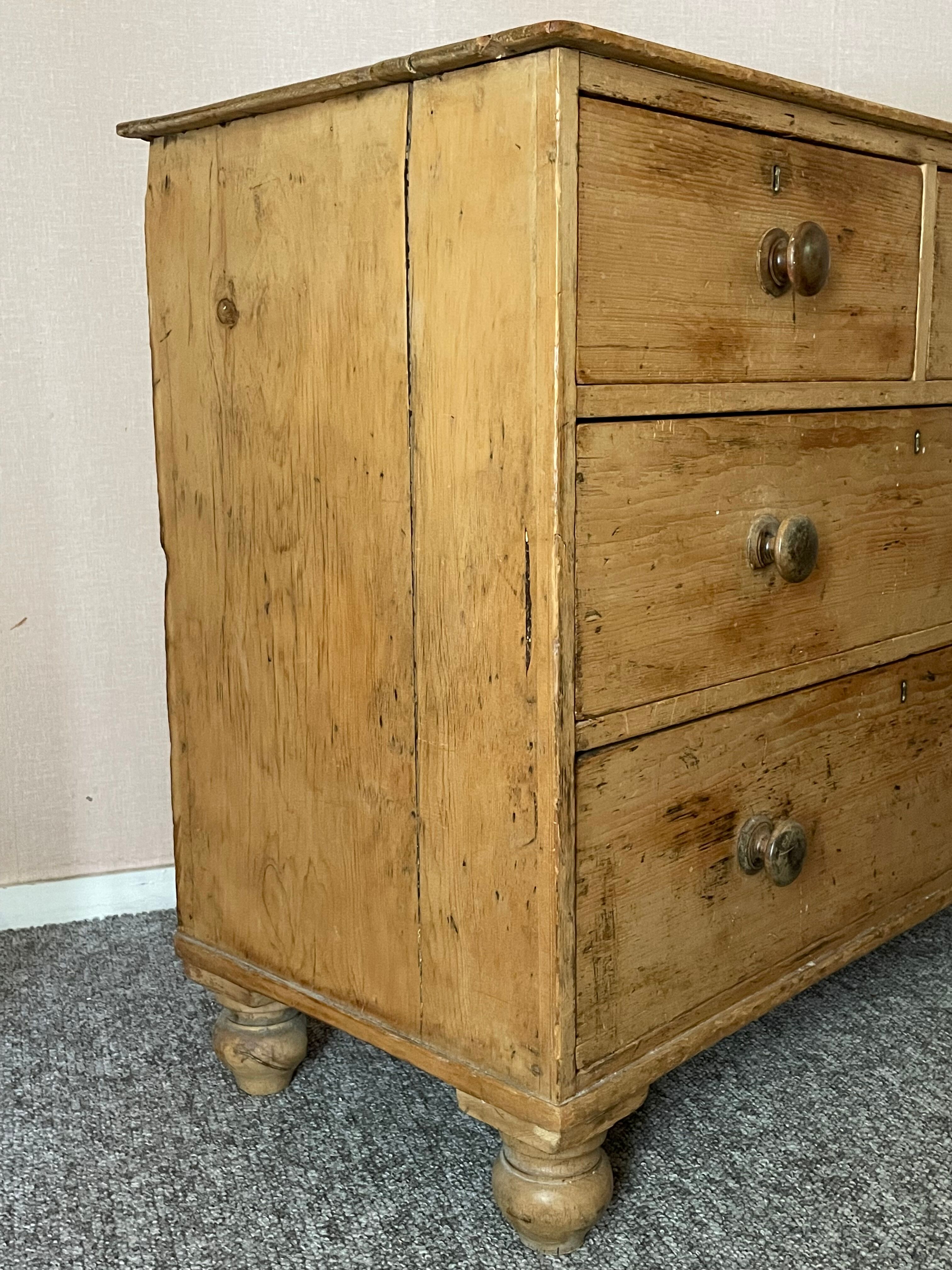 English chest of drawers made of pine wood