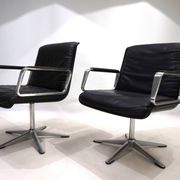 Set of 2 Wilkhahn Delta conference/dining chairs from the Delta Group