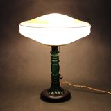 Lampe de table en verre restaurée des années 1940 avec abat-jour en verre