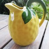 Pitcher dabbling lemon