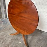 20th mahogany round table