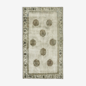 Handmade distressed anatolian 1980s 153 cm x 269 cm grey rug
