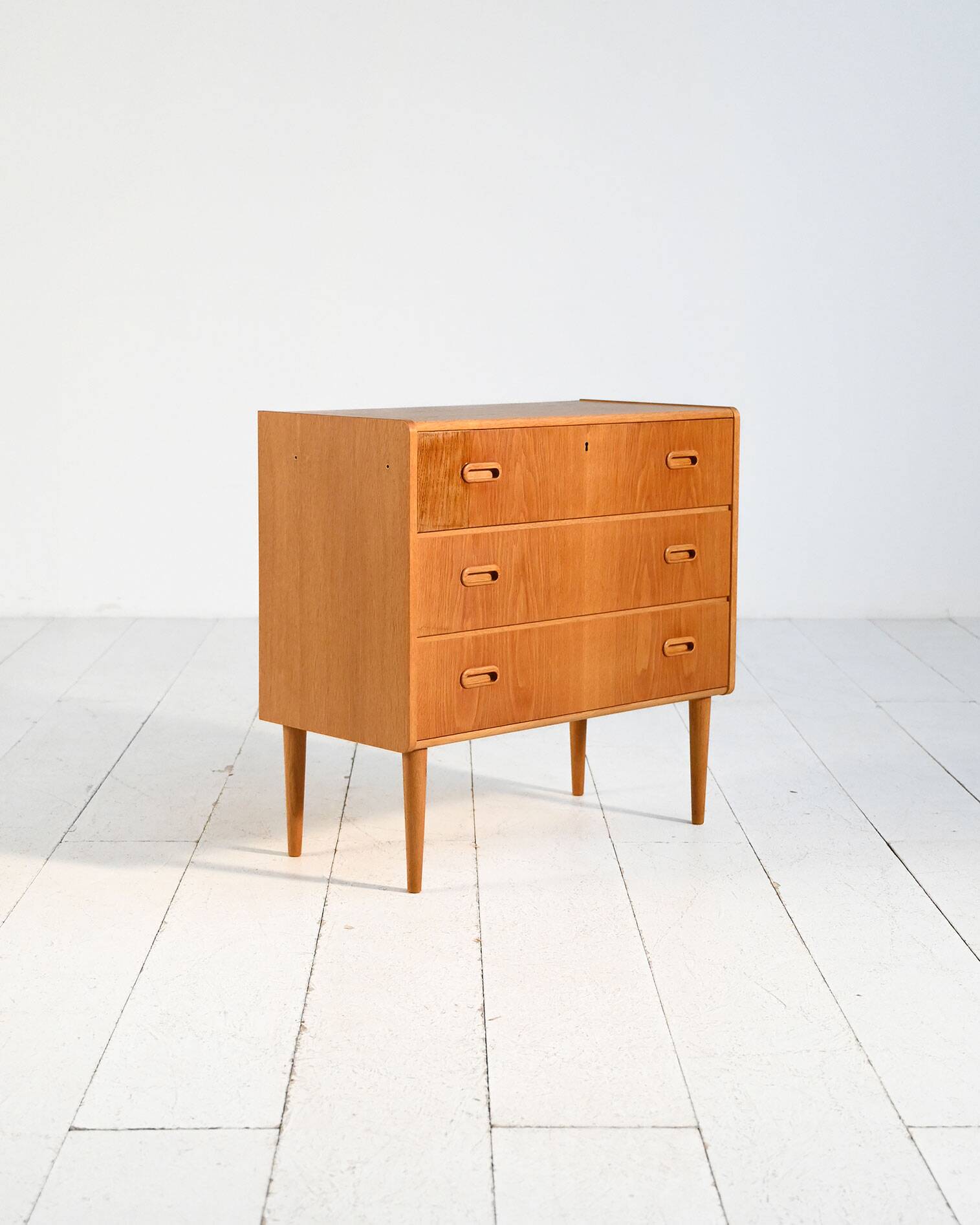 Scandinavian oak chest of drawers, 1960s