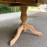 Interior's extendable round tripod dining table renovated in solid wood