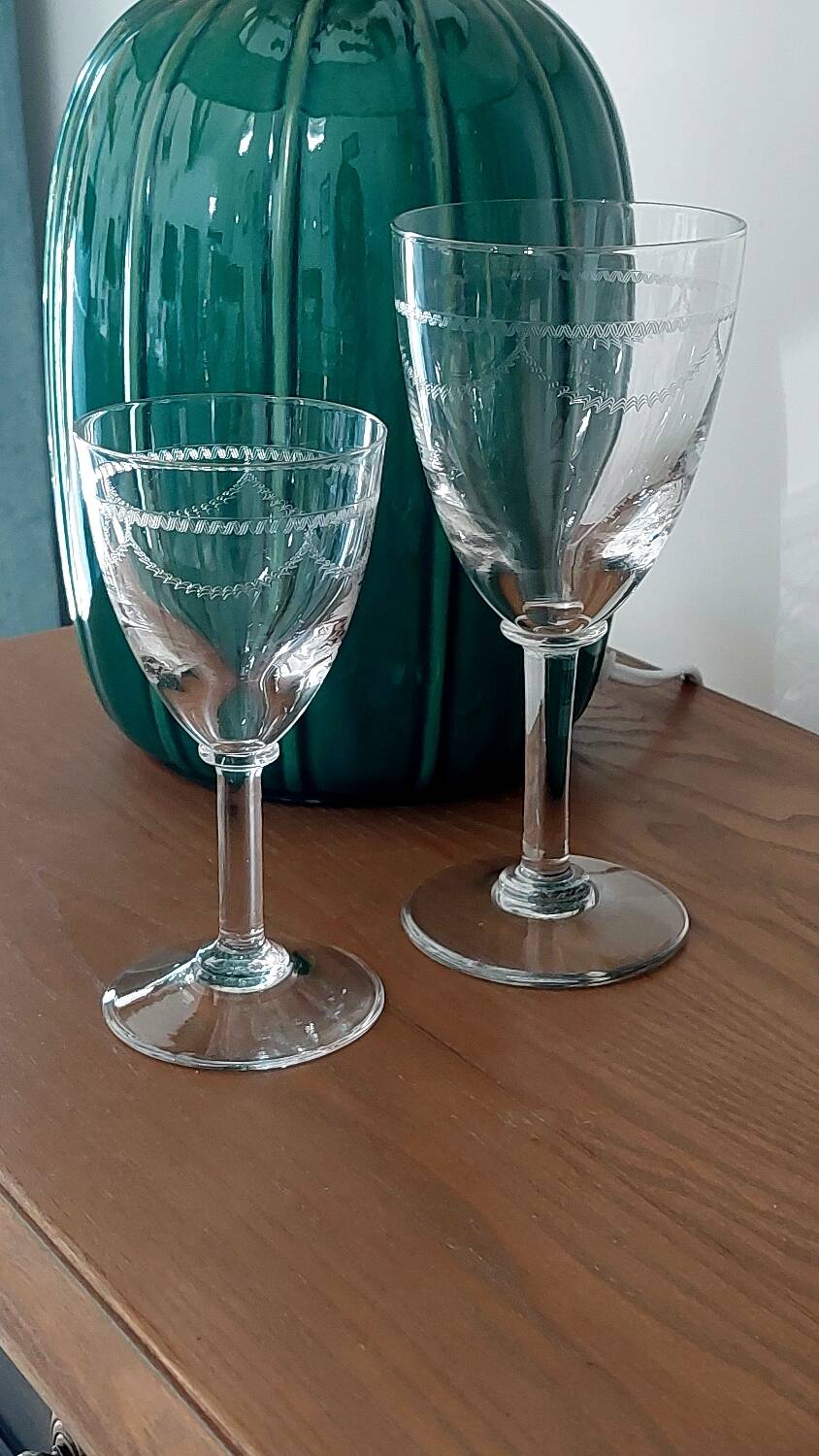 Lot de 8 verres en cristal gravé – Style Louis XVI