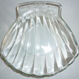 Service 6 vintage ramekins in the shape of scallops